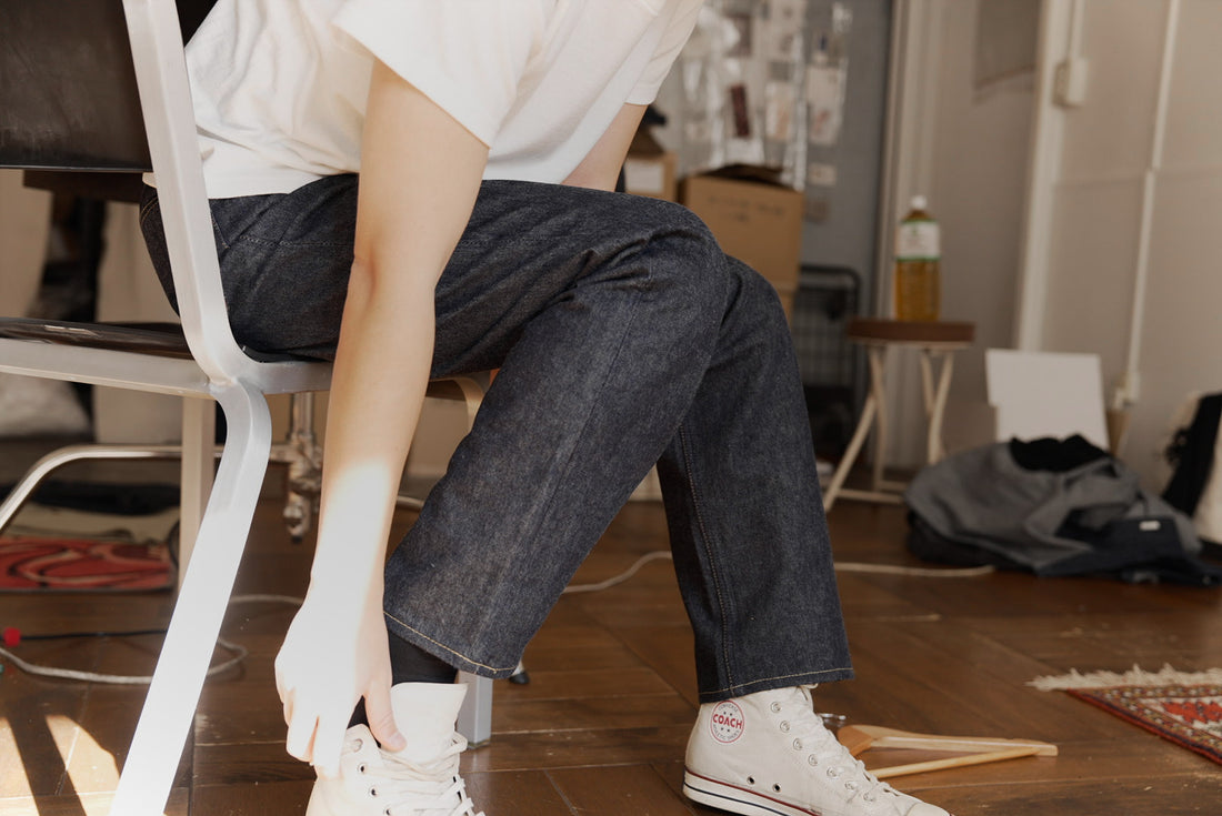 The Timeless Classic: Cut&Sew Tops Paired with Denim